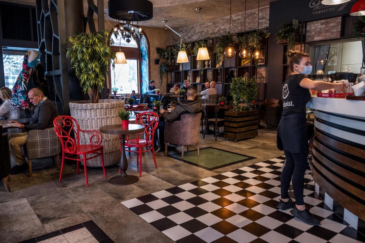 Hotel Grand Hedonist Pančevo 外观 照片