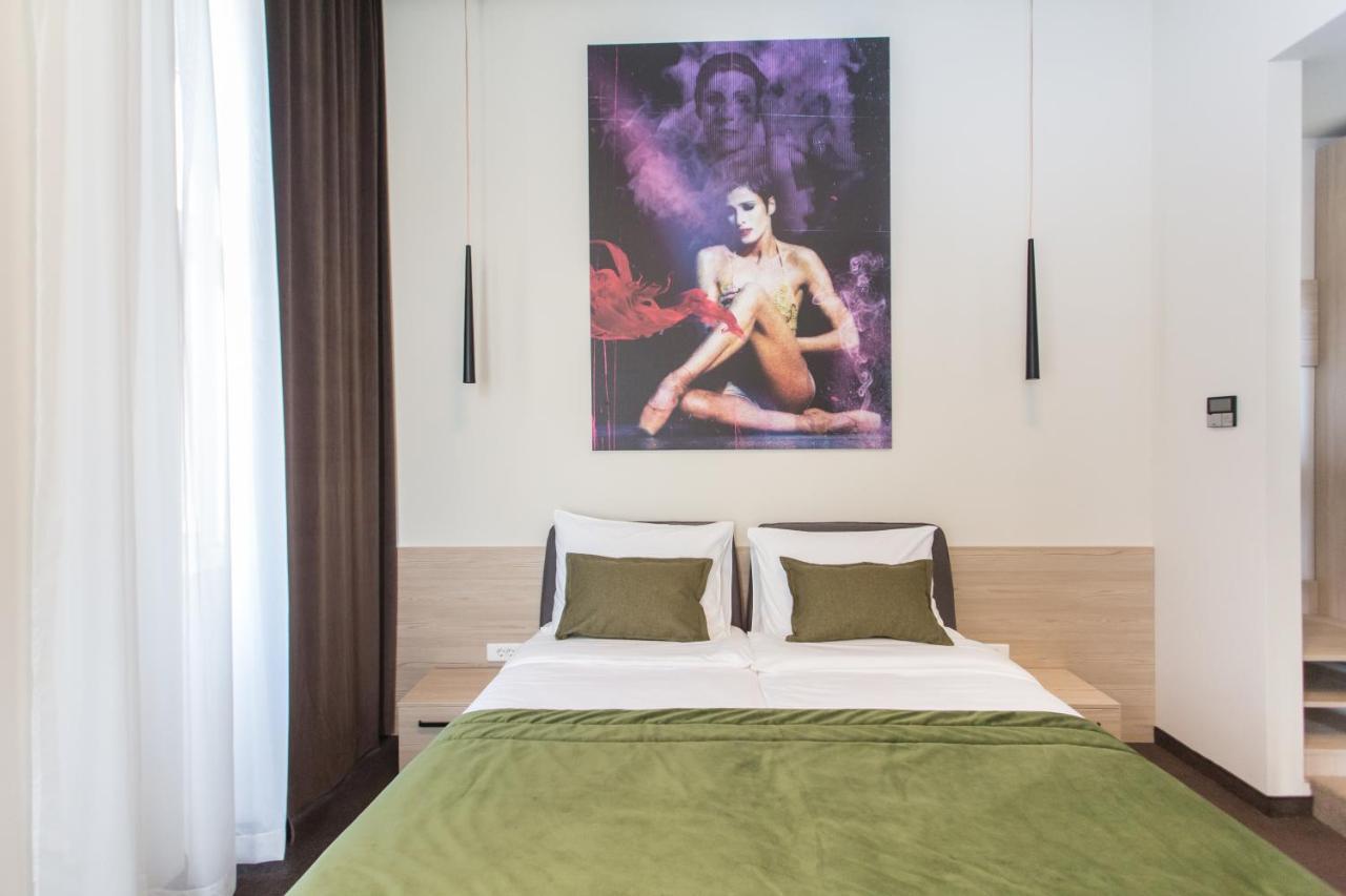 Hotel Grand Hedonist Pančevo 外观 照片
