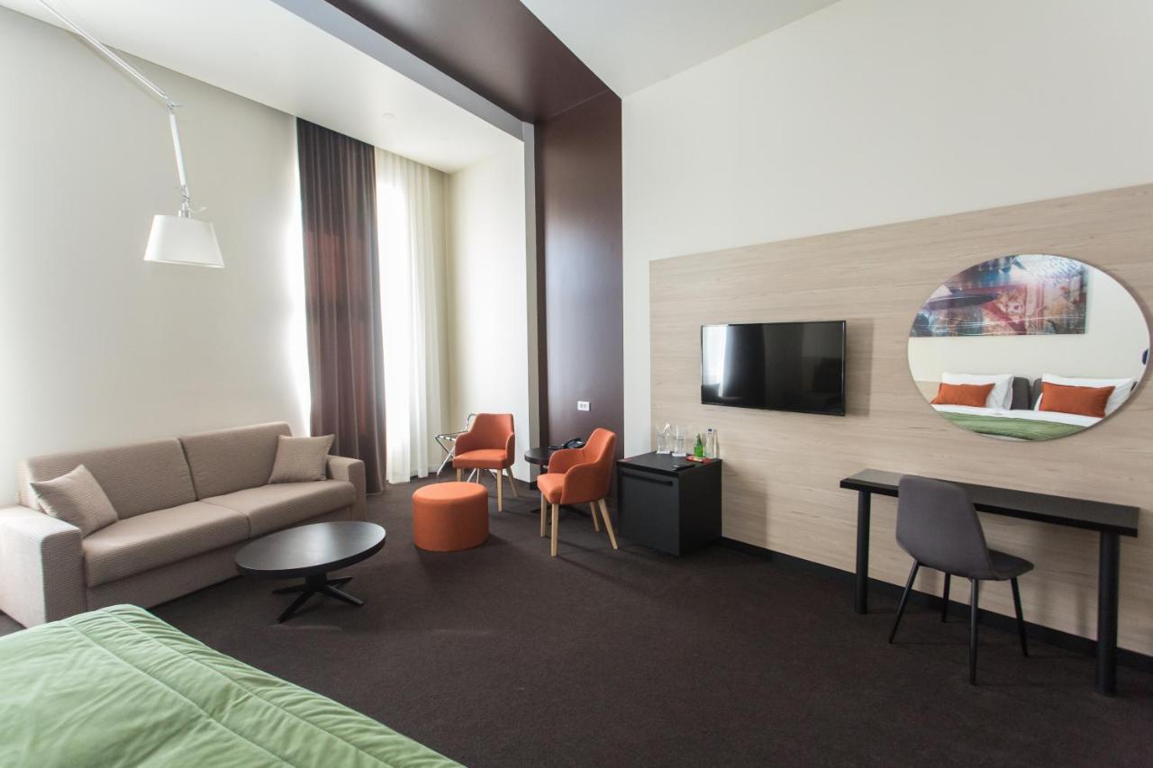 Hotel Grand Hedonist Pančevo 外观 照片