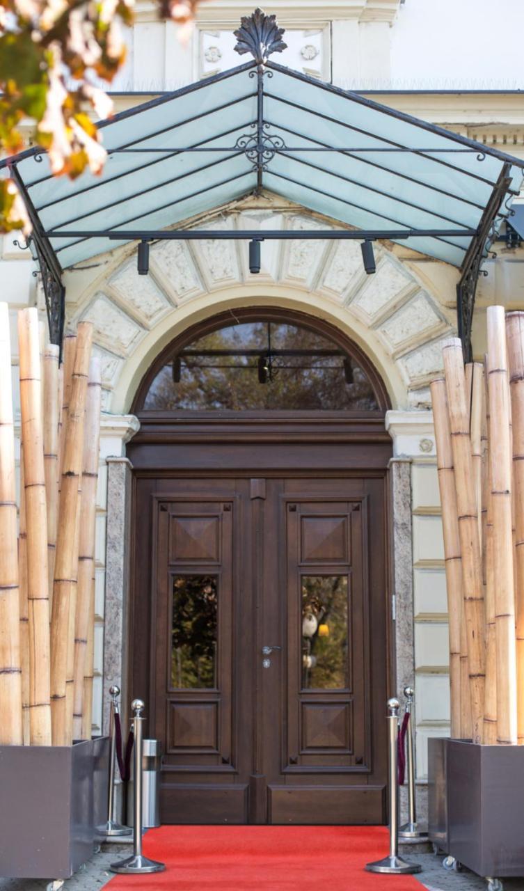 Hotel Grand Hedonist Pančevo 外观 照片
