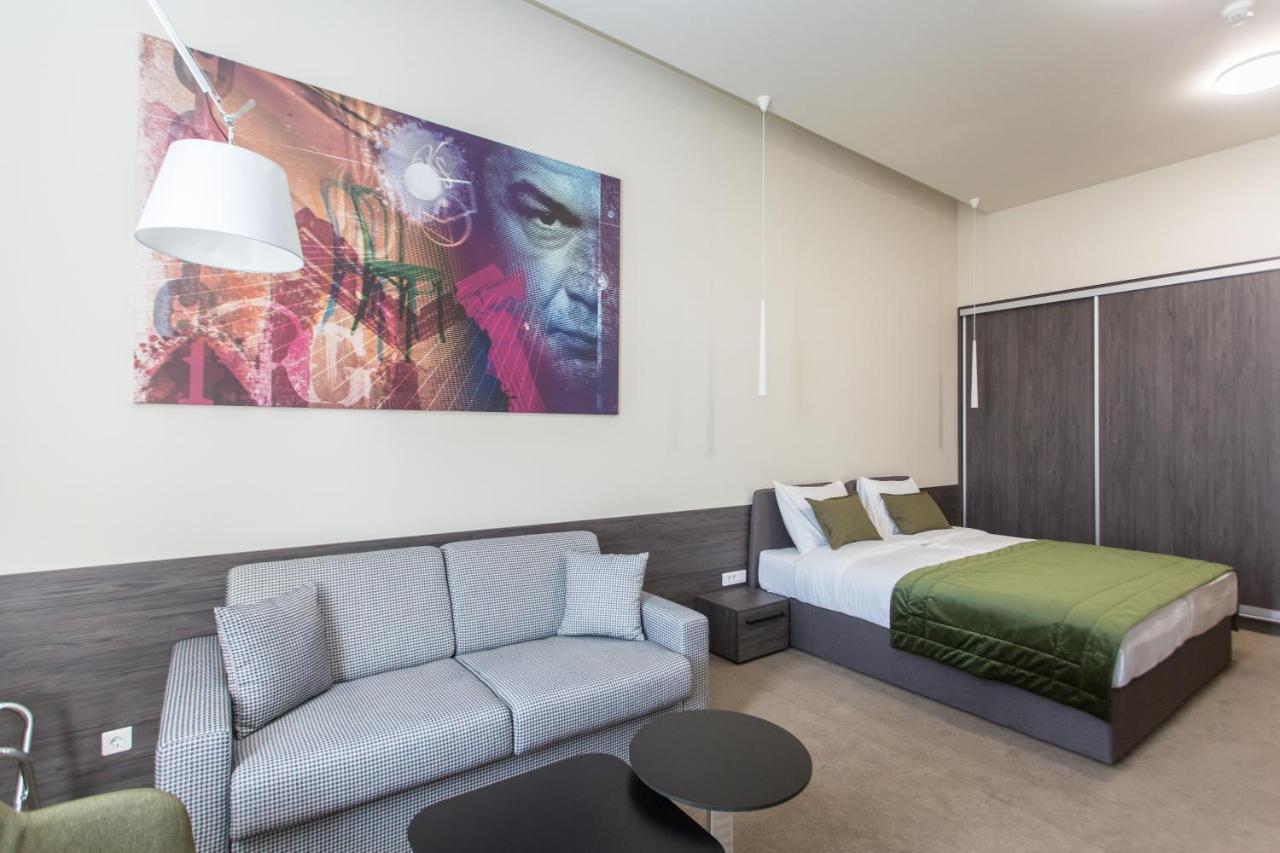 Hotel Grand Hedonist Pančevo 外观 照片